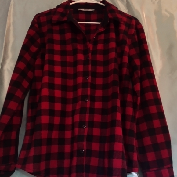 Shirt - Picture 3 of 4